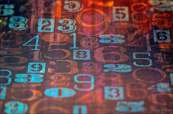 Feature_red_and_blue_numbers.jpg
