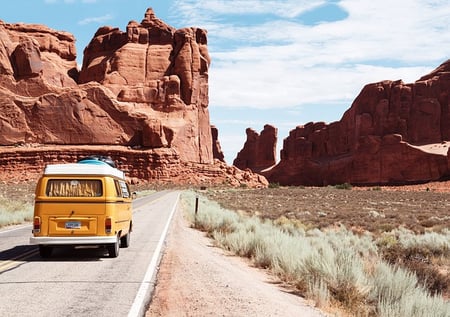 body-trip-vacation-vintage-cc0-pixabay