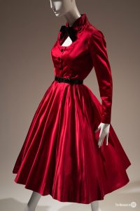 body_Silk_satin_dress_by_Jacques_Fath-200x300