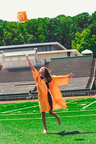 body_girl_graduate_throwing_cap